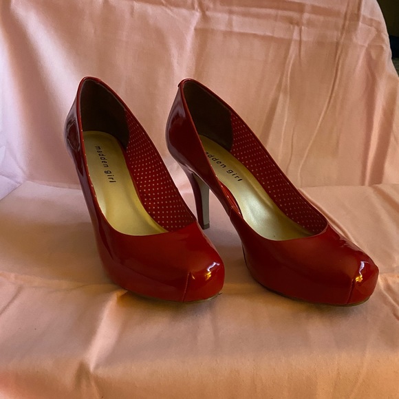 Madden Girl Shoes - Madden Girl Red Pumps (Size 8)